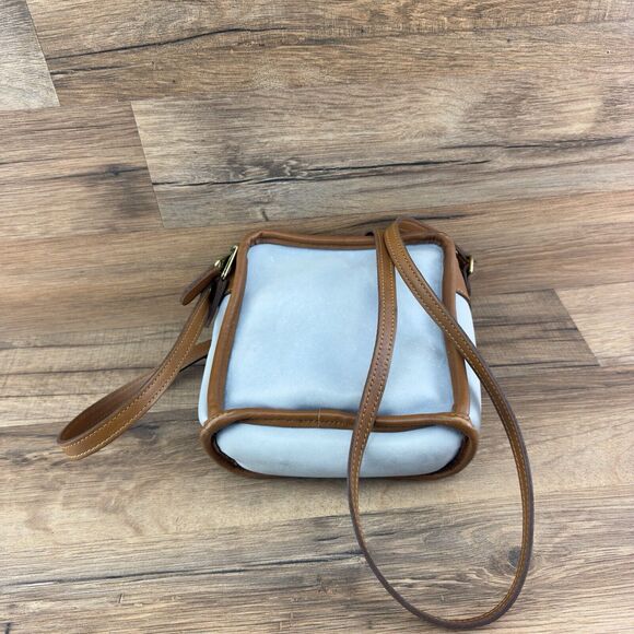 Honors Women Brown leather crossbody purse "To Honor - Picture 6 of 6